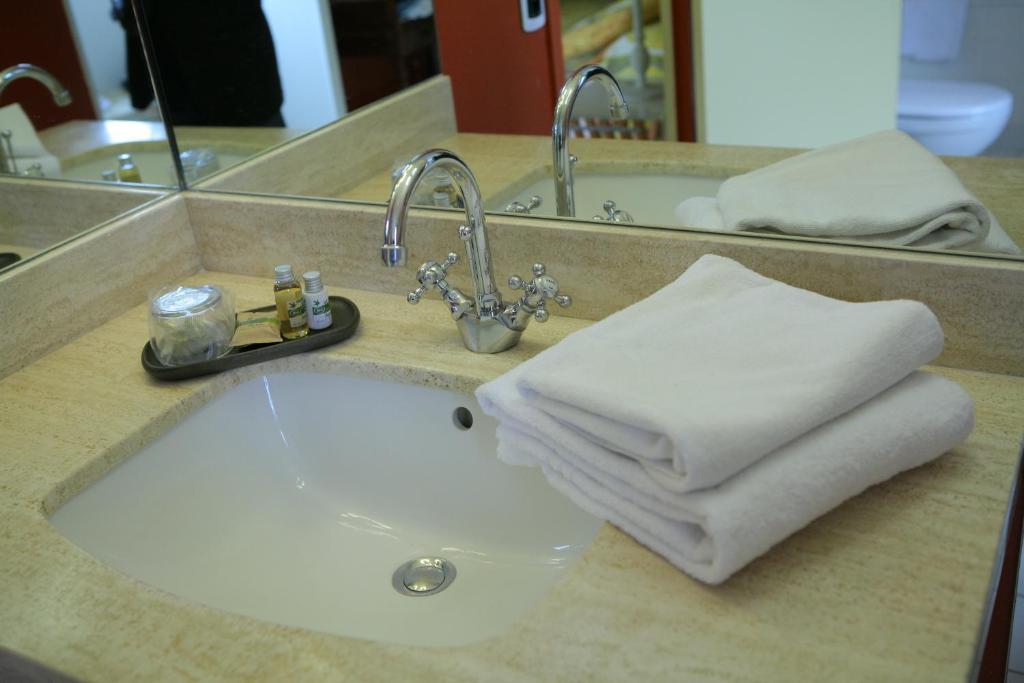 Domaine Des Graviers Hotel Nogent-sur-Seine Ruang foto