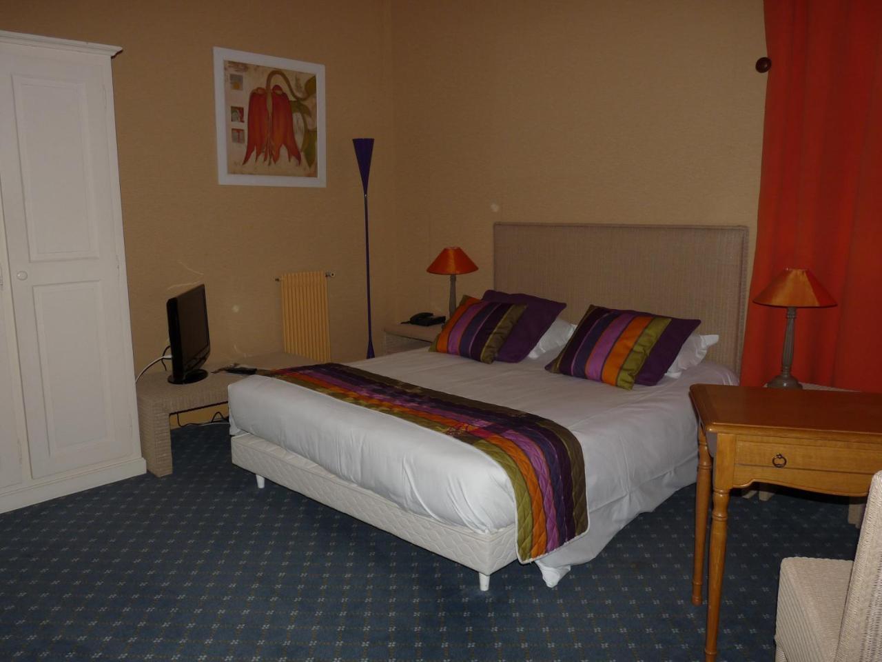 Domaine Des Graviers Hotel Nogent-sur-Seine Bagian luar foto